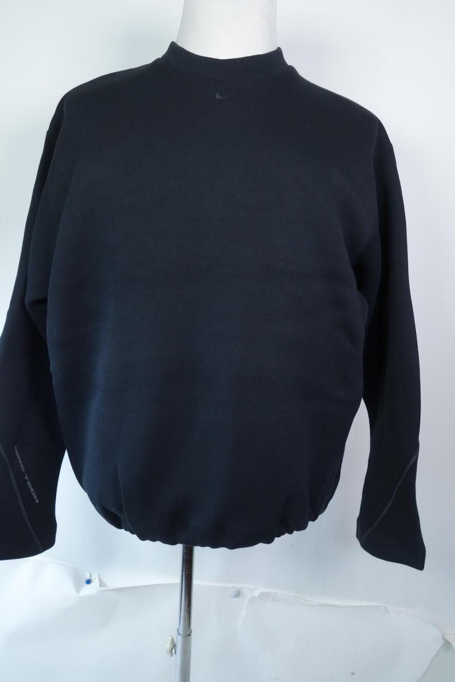 Nike Tech Fleece Sweatshirt Mens Small Black Loose Fit Crew HV6537-010